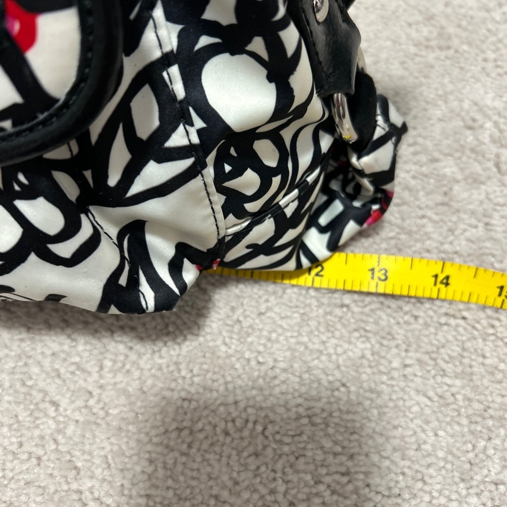 Coach Kyra Poppy Medium Crossbody Purse - Floral / Daisy - Picture 8 of 9